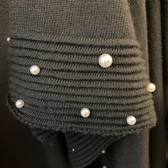 Cardigan C est. 1946 Draped Black White and Silver Beading Sz M Grandma-Core - Picture 5 of 13